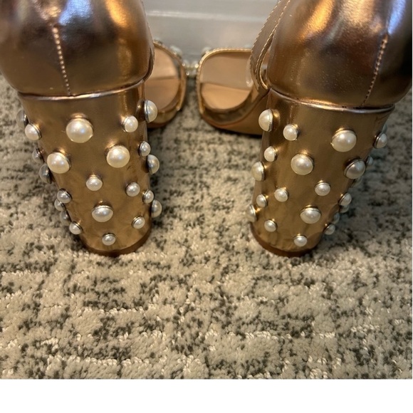 Steve Madden Madiera Rose Gold Pearl Chunky Heel Sandals Size 8 - Picture 6 of 7